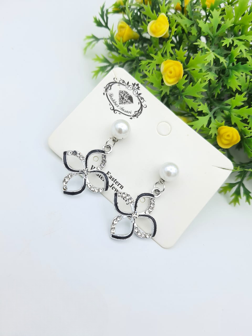 Vintage Flower Suspension Earrings, Floral Stud Earrings, Party Wear Earring Jewellery, Floral Design Studs Vintage Flower Suspension Earrings, Floral Stud Earrings, Party Wear Earring Jewellery, Floral Design Studs